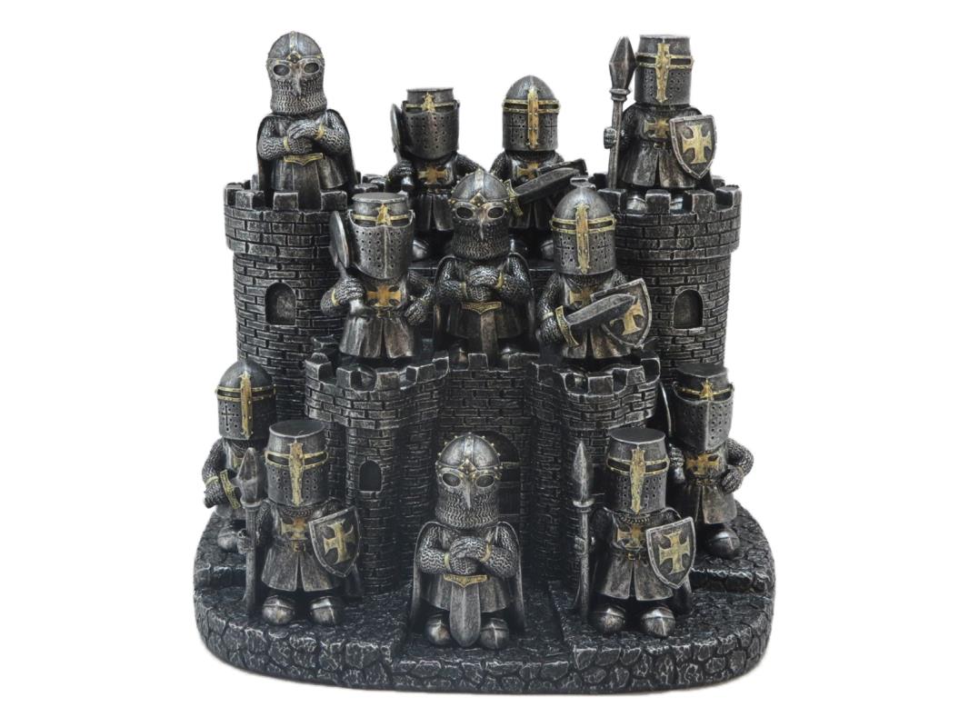 6cm Medieval Knight on Castle Display (36=Free Display)